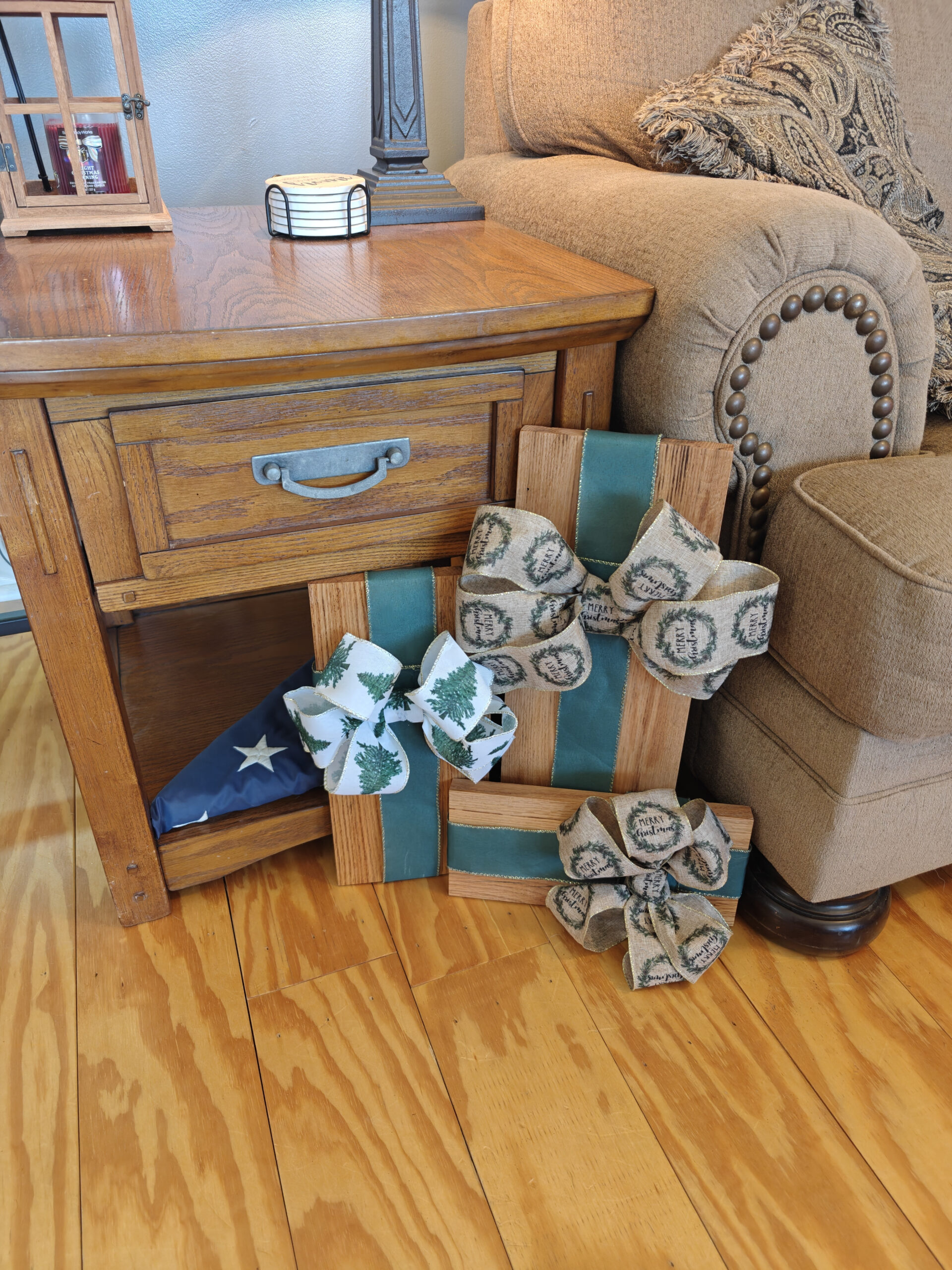 Boxes & Bows - Image 16