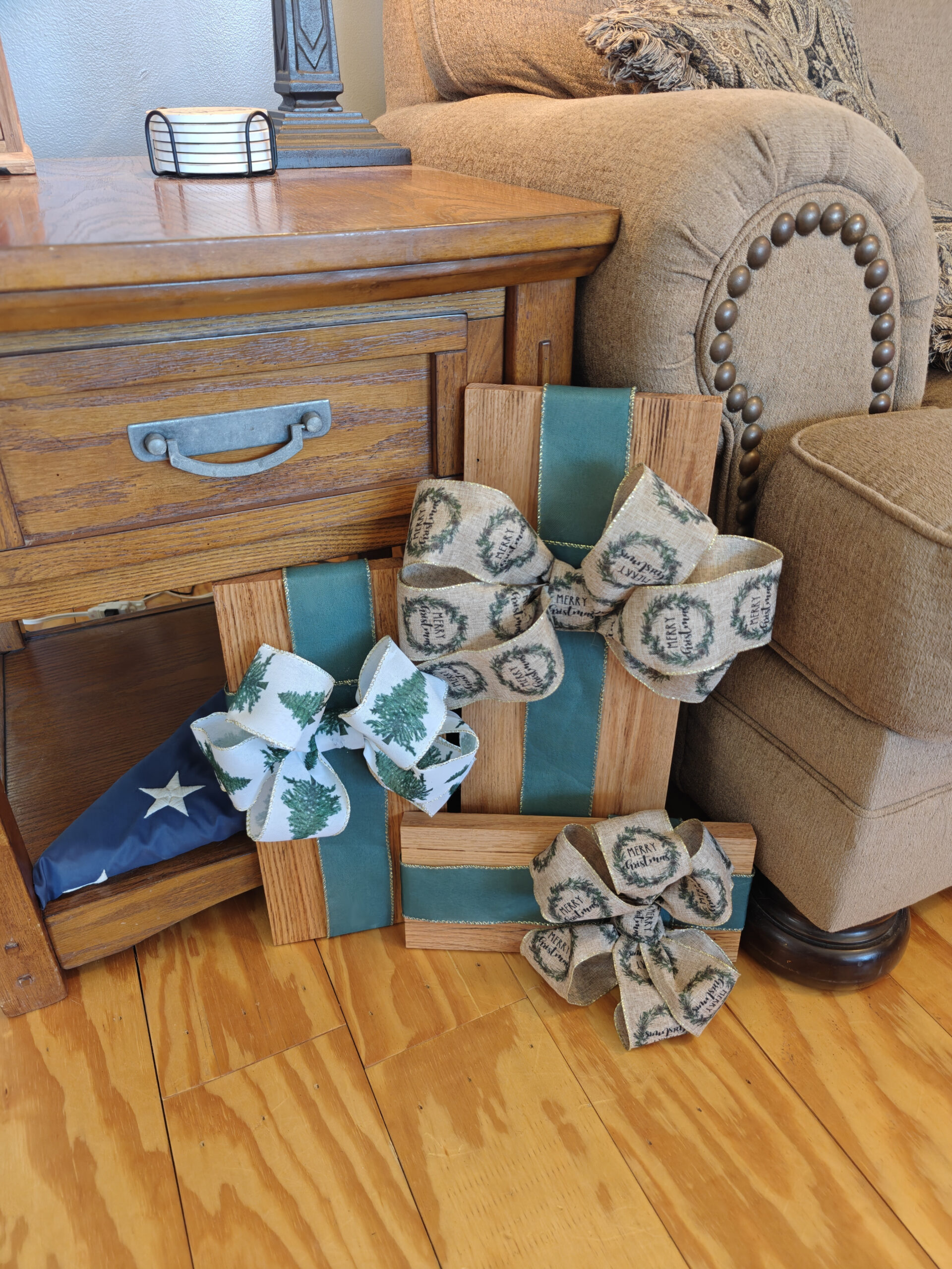 Boxes & Bows - Image 17